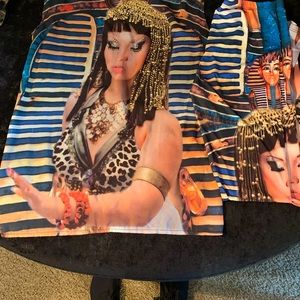 LALA BEAUTIFUL EGYPTIAN PRINT PANTSUIT SIZE LARGE. Multi color.